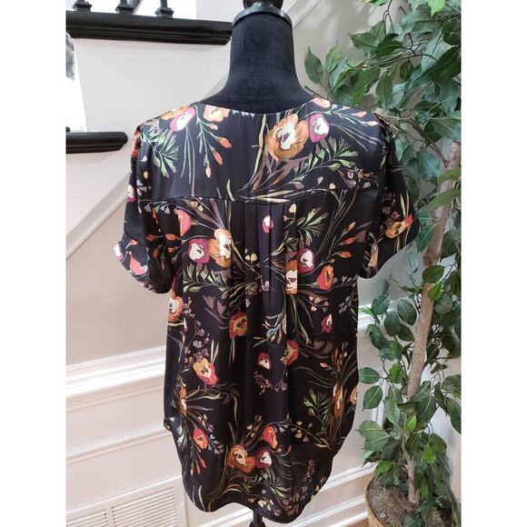DR 2 Top Blouse Women's Size Large Black Floral Polyester Short Sleeve V-Neck - Picture 13 of 13